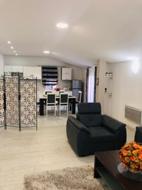 Apartman Mona Podgorica Zewnętrze zdjęcie