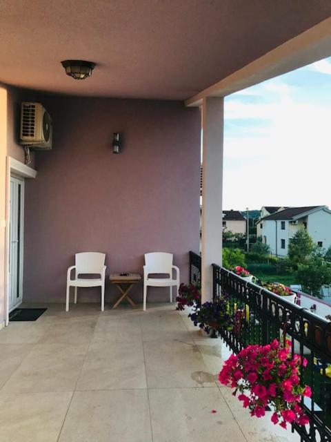 Apartman Mona Podgorica Zewnętrze zdjęcie