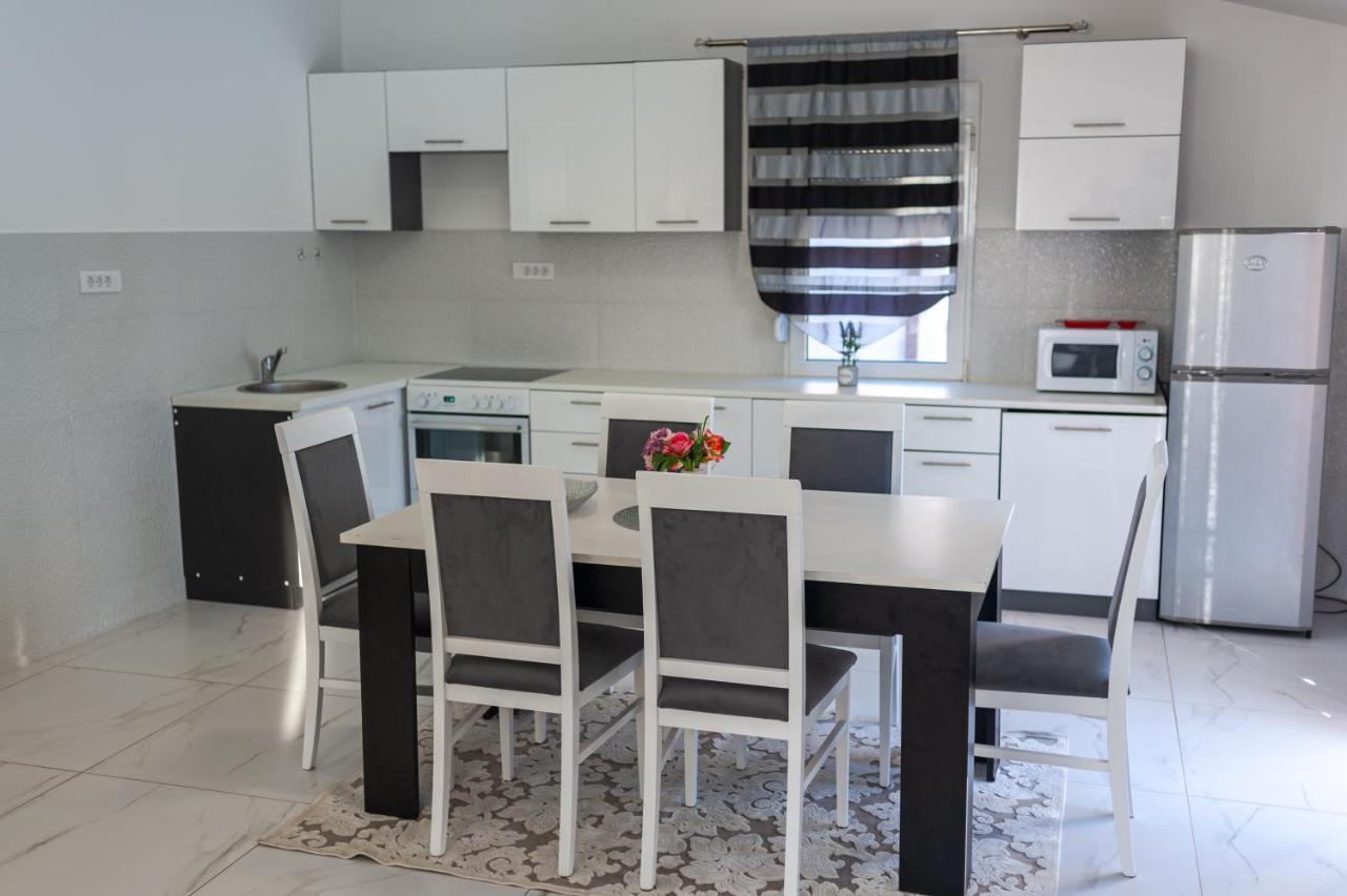 Apartman Mona Podgorica Zewnętrze zdjęcie